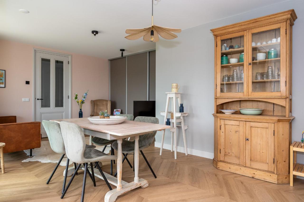 Appartement De Dageraad In Monumentale Boerderij Kimswerd ภายนอก รูปภาพ