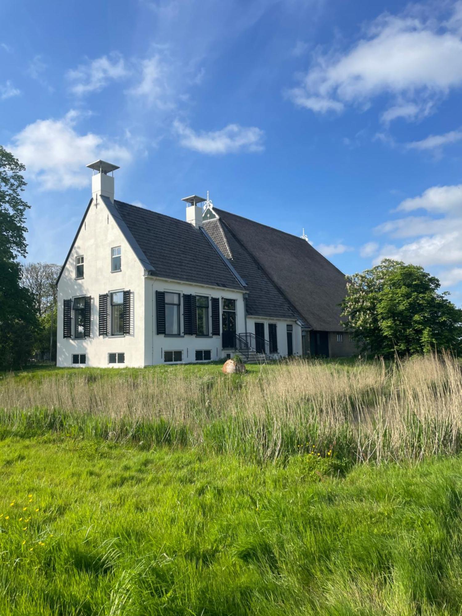 Appartement De Dageraad In Monumentale Boerderij Kimswerd ภายนอก รูปภาพ